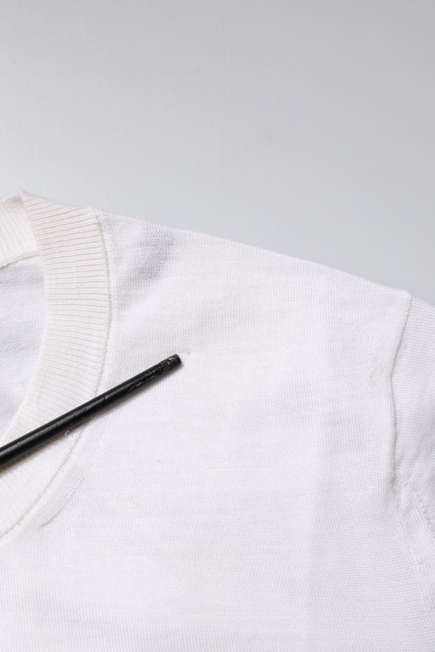 Dolce & Gabbana Cream Cashmere Knit Cropped Cardigan Sweater