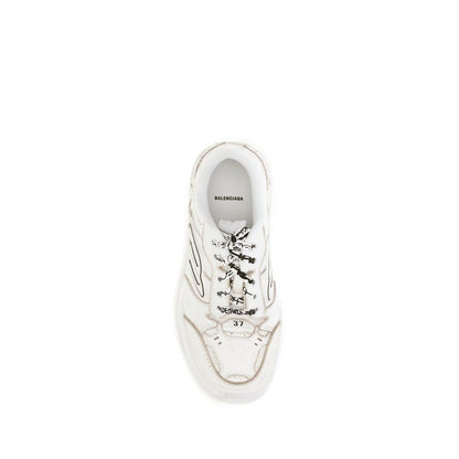 Balenciaga Hamptons Worn-out Sneakers